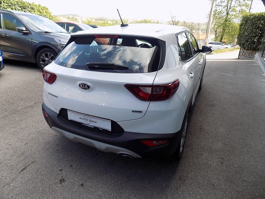 2018 Kia Stonic — fotografija 10