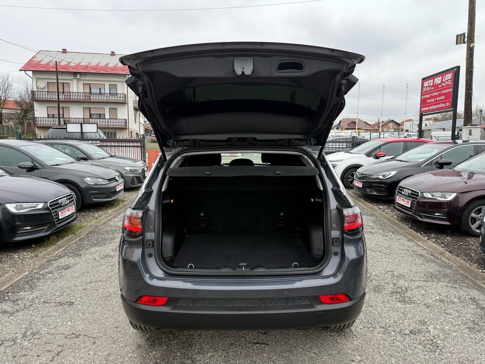 2021 Jeep Compass — fotografija 24