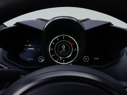 2022 Aston Martin DBS — sličica 16