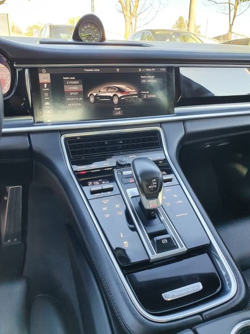 2017 Porsche Panamera — fotografija 11