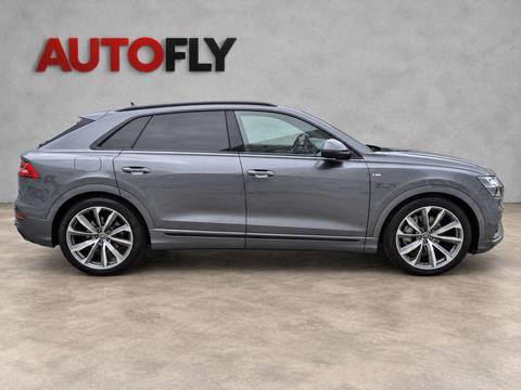 2019 Audi Q8 S line — sličica 5