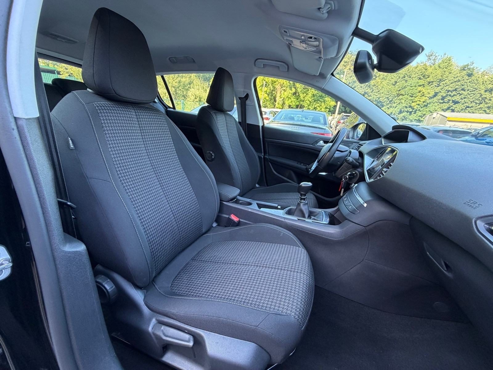 2021 Peugeot 308 — fotografija 6