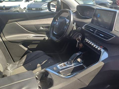 2017 Peugeot 5008 — sličica 22