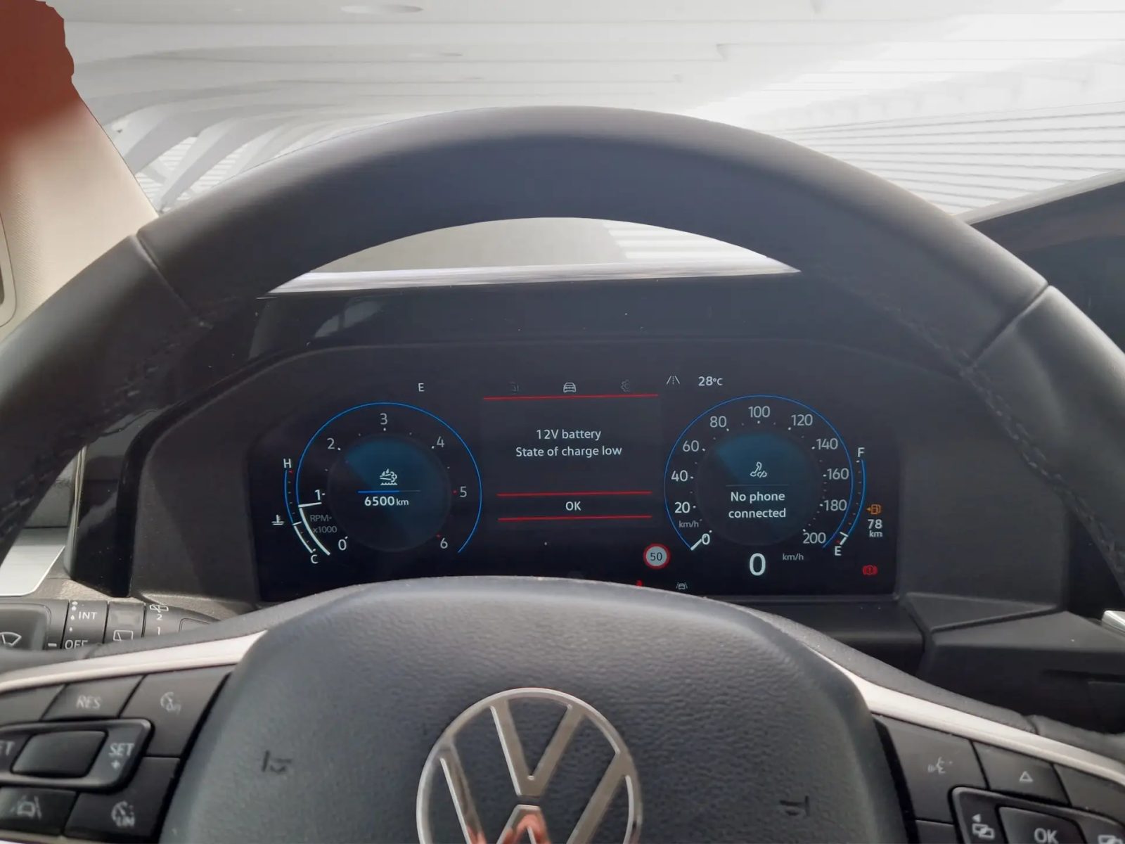 2025 Volkswagen Caravelle — fotografija 12