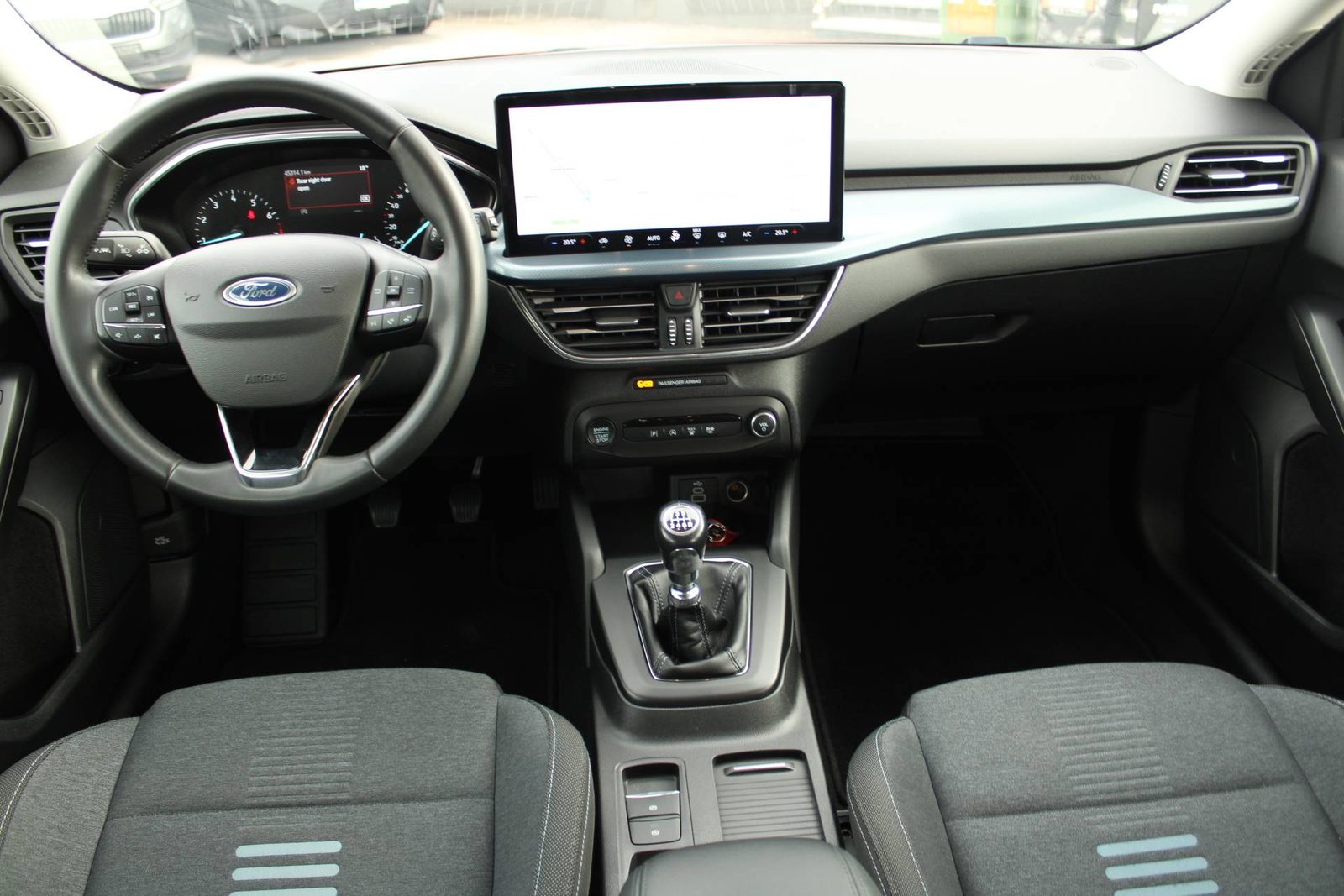 2022 Ford Focus karavan — fotografija 13