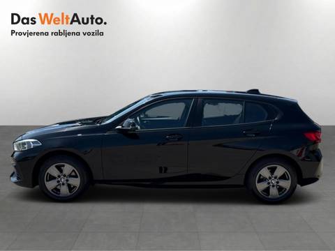 2022 BMW Serija 1 — sličica 2