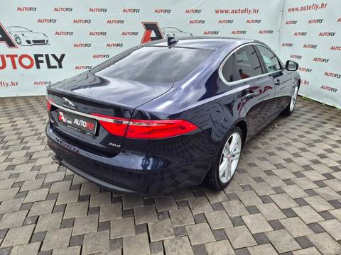 2016 Jaguar XF — sličica 8