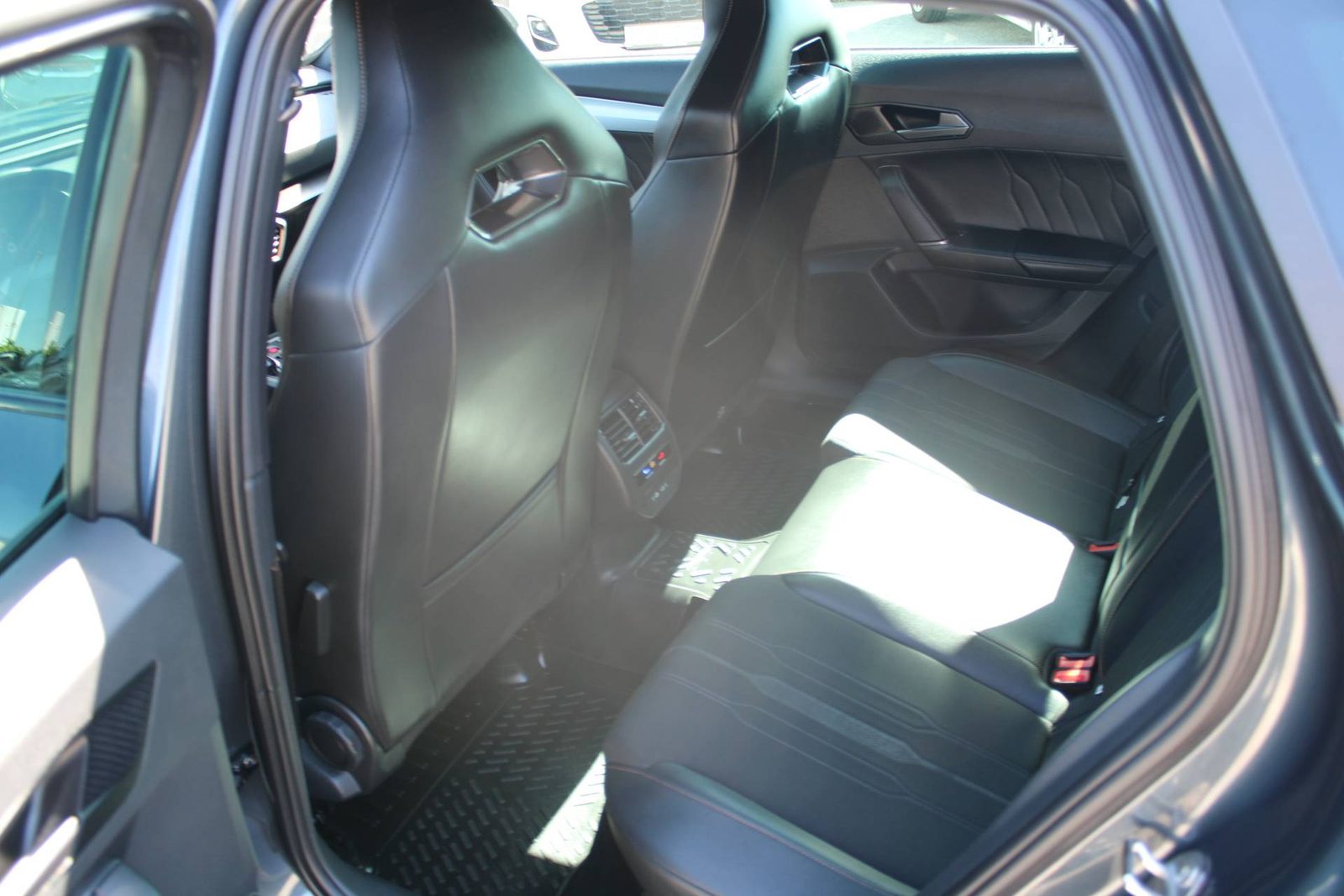2024 Cupra Formentor — fotografija 12