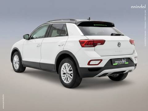 2025 Volkswagen T-Roc — sličica 11