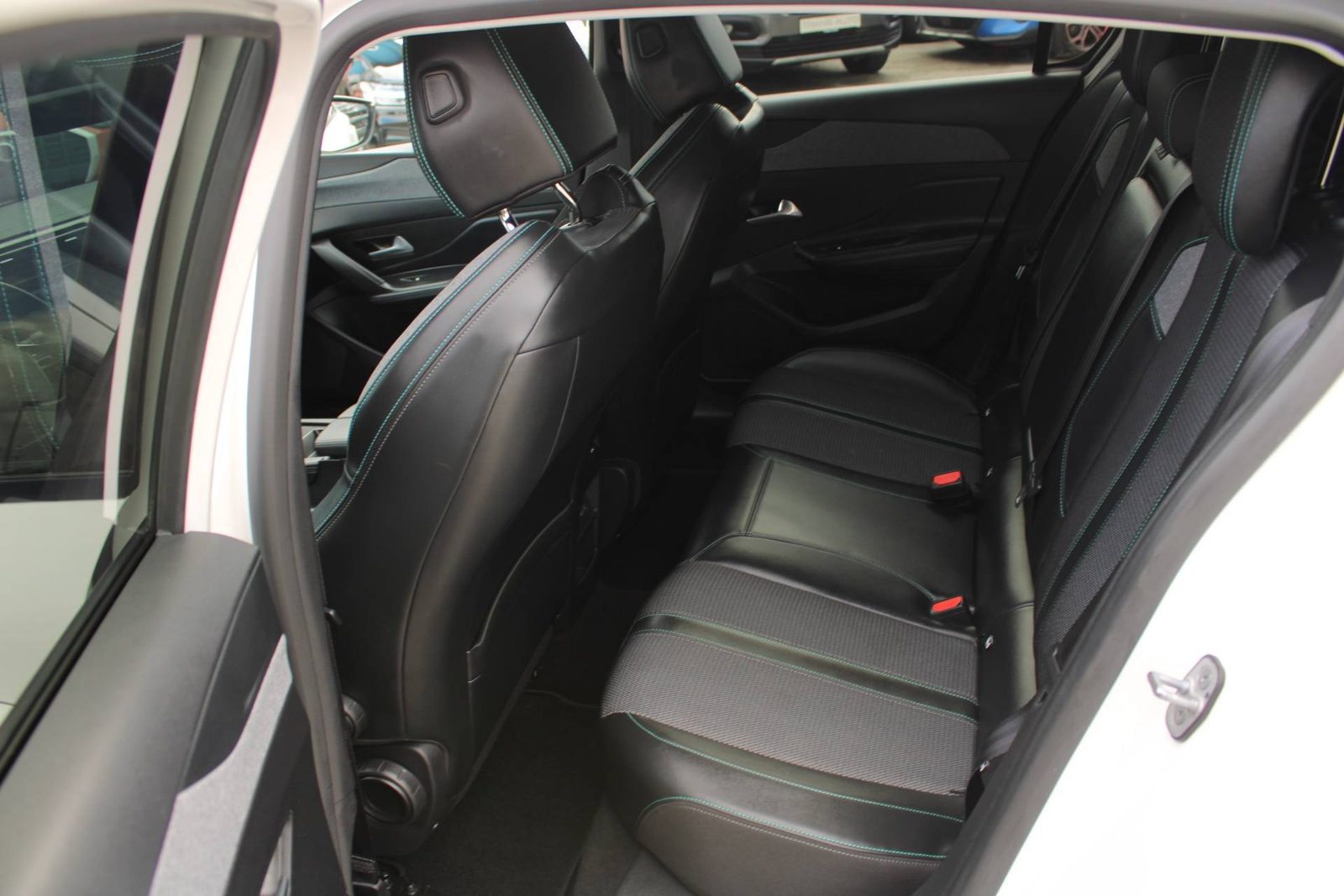 2022 Peugeot 308 — fotografija 11