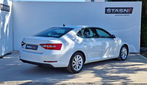 2022 Škoda Superb — sličica 6