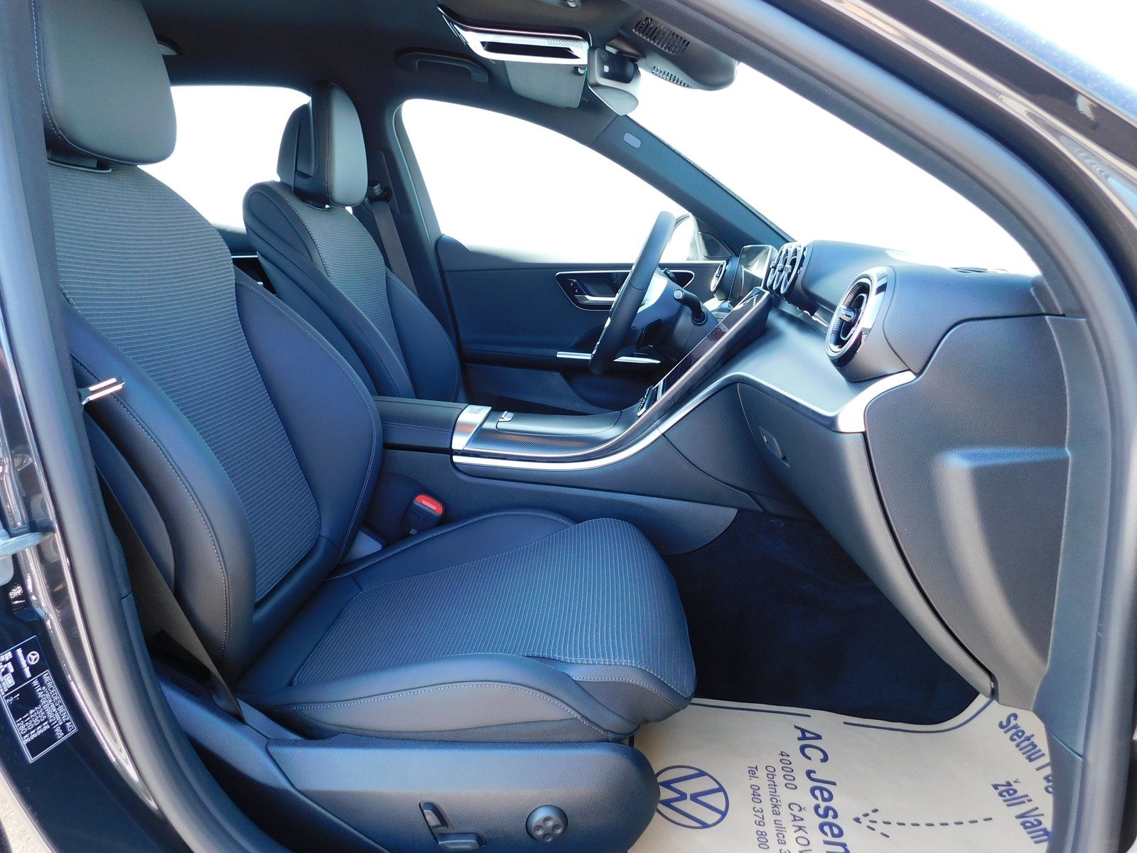 2024 Mercedes-Benz C-klasa — fotografija 12