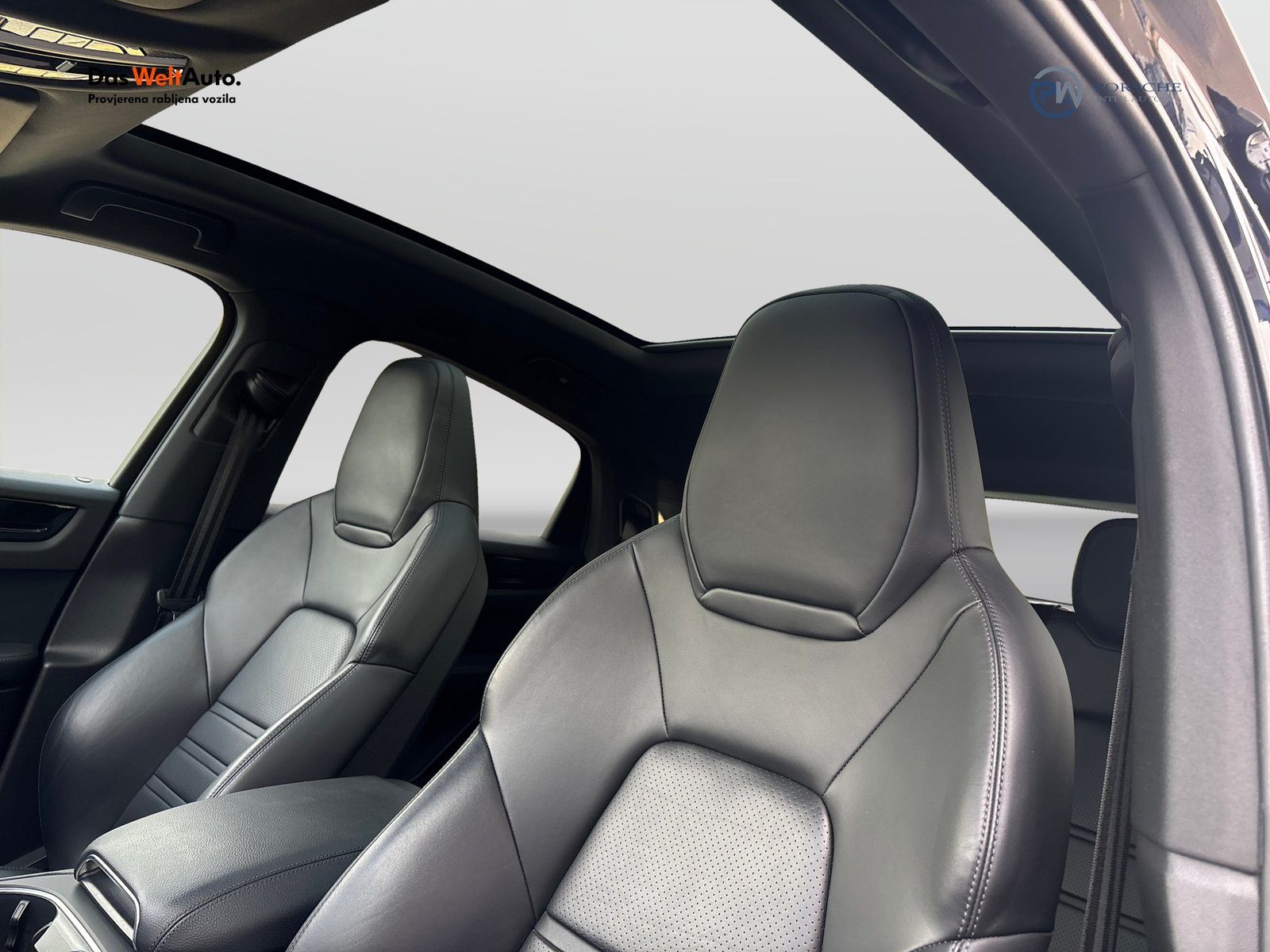 2021 Porsche Cayenne — fotografija 11