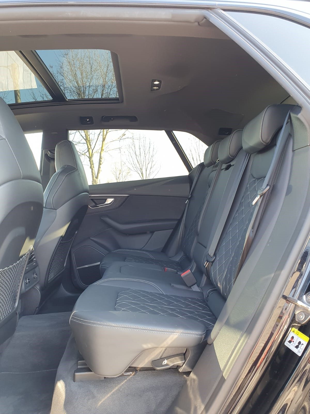 2019 Audi SQ8 S line — fotografija 12