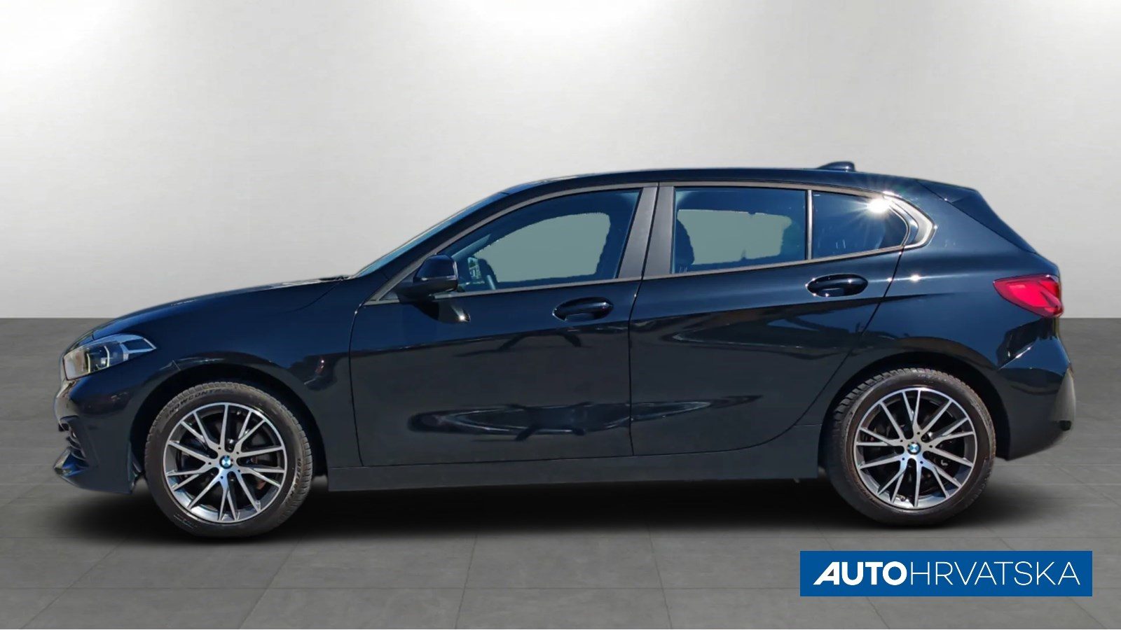 2023 BMW Serija 1 — fotografija 8