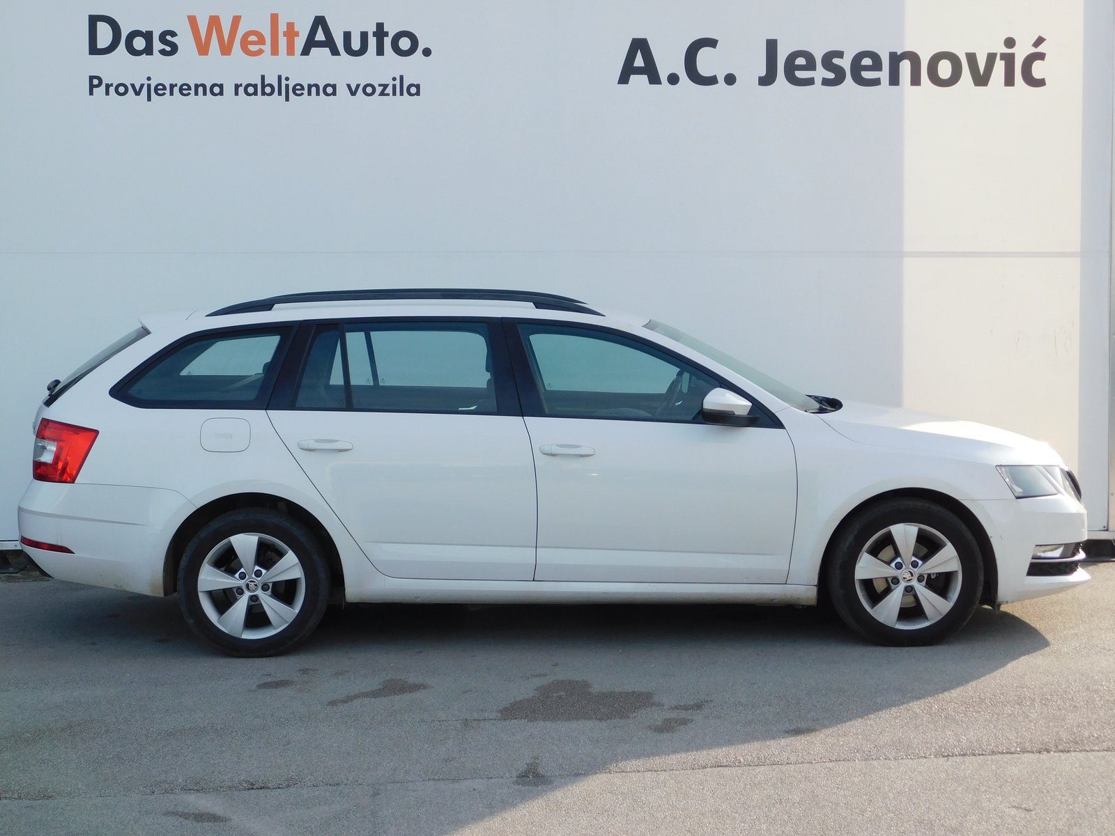 2017 Škoda Octavia Combi — fotografija 4