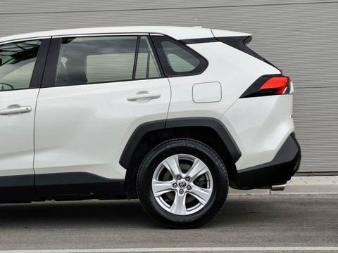 2021 Toyota RAV4 — sličica 5