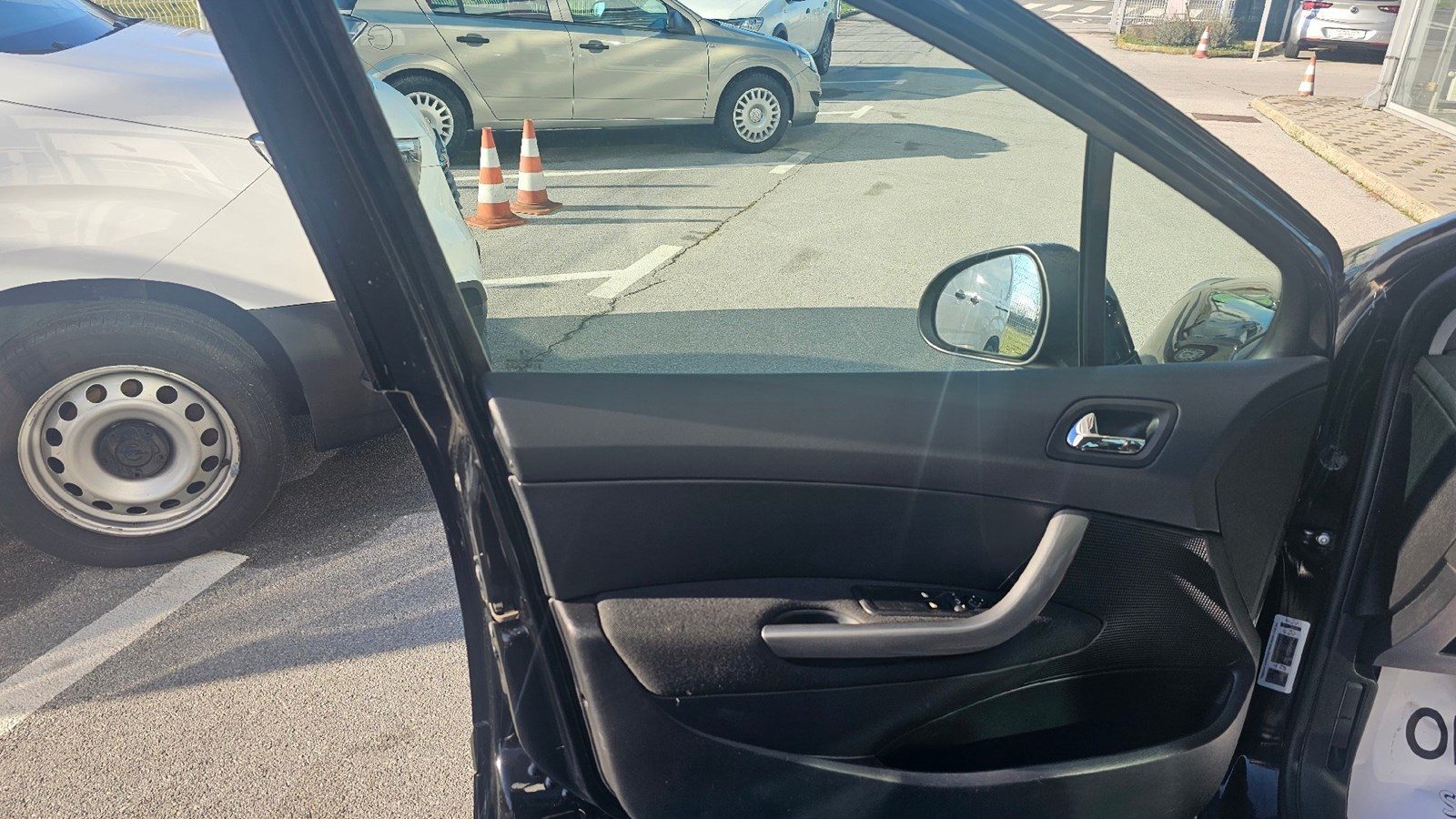 2008 Peugeot 308 — fotografija 19