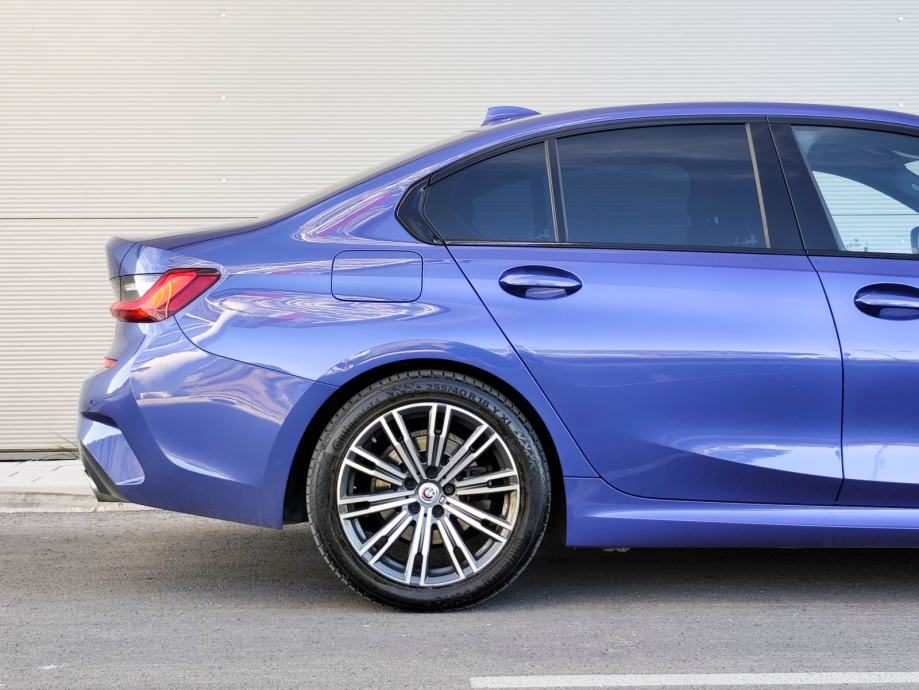 2022 BMW Serija 3 — fotografija 16