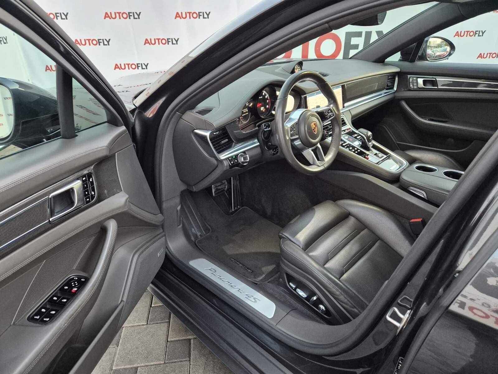 2017 Porsche Panamera — fotografija 11
