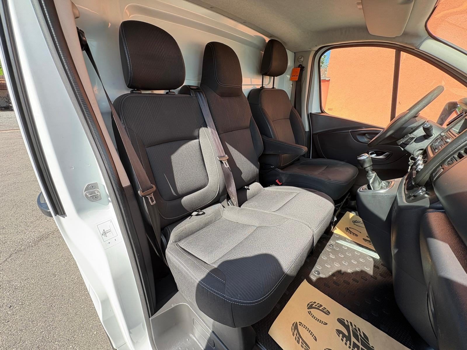 2021 Renault Trafic — fotografija 10