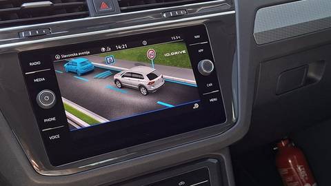 2022 Volkswagen Tiguan — sličica 10