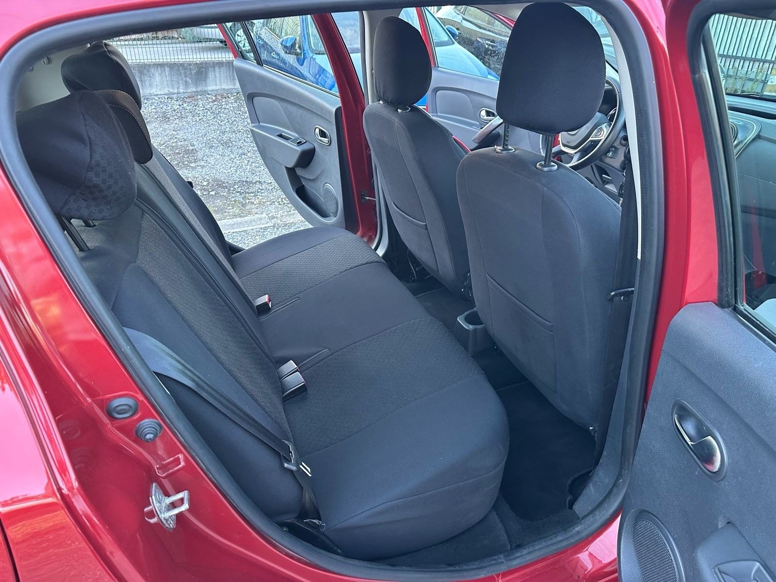 2018 Dacia Sandero — fotografija 20