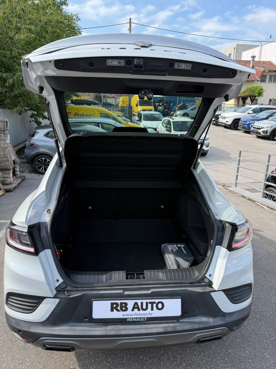 2024 Renault Megane Conquest — fotografija 11
