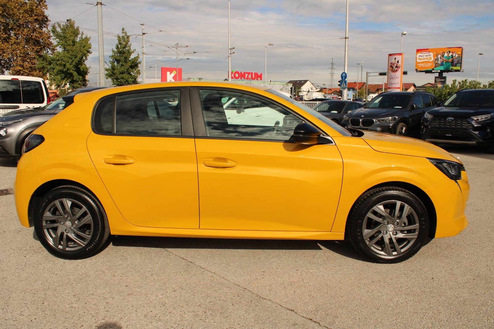 2022 Peugeot 208 — fotografija 4