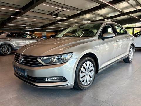 2015 Volkswagen Passat — sličica 2