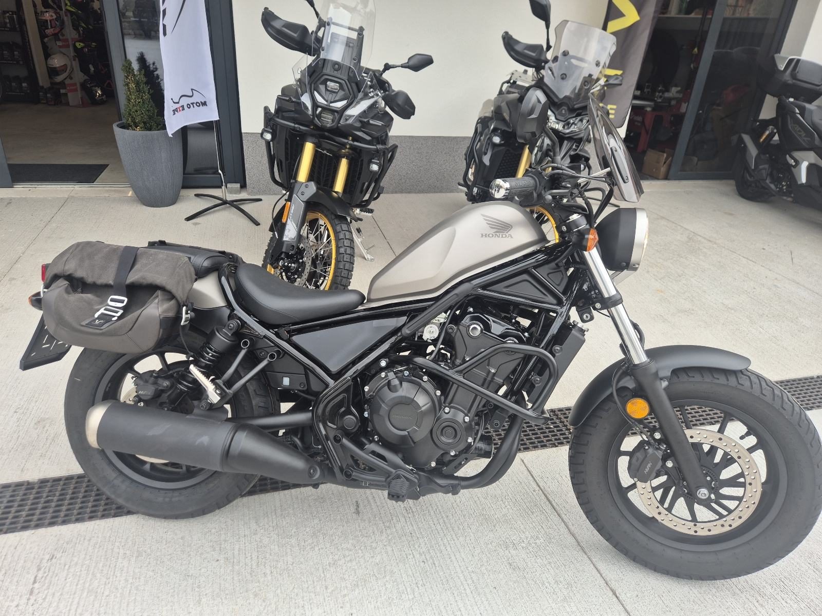2018 Honda CMX500A Rebel — fotografija 12