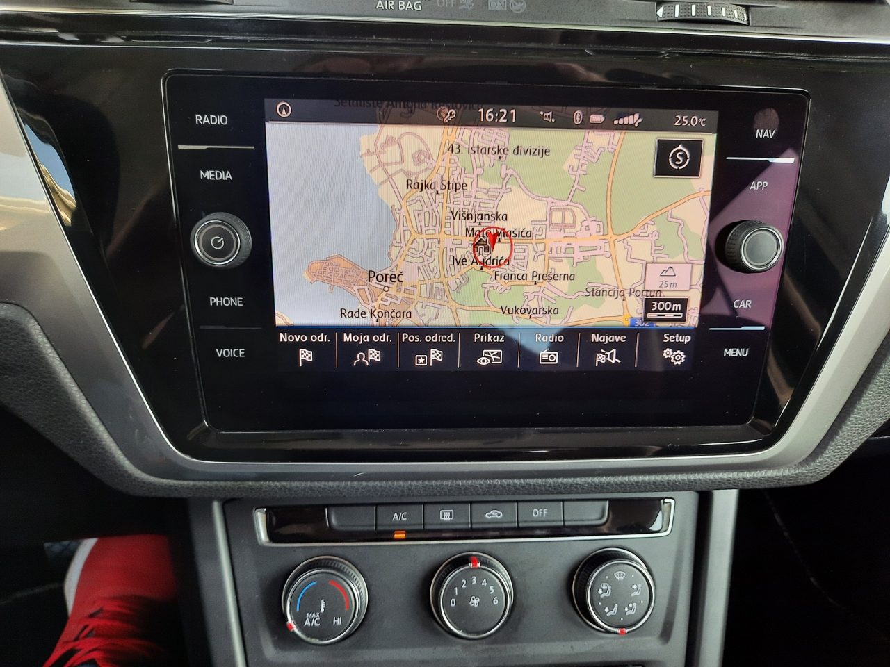 2019 Volkswagen Touran — fotografija 13