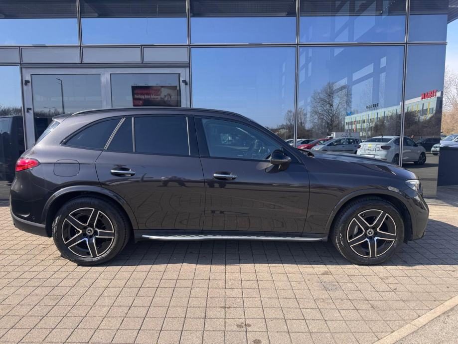 2024 Mercedes-Benz GLC — fotografija 9