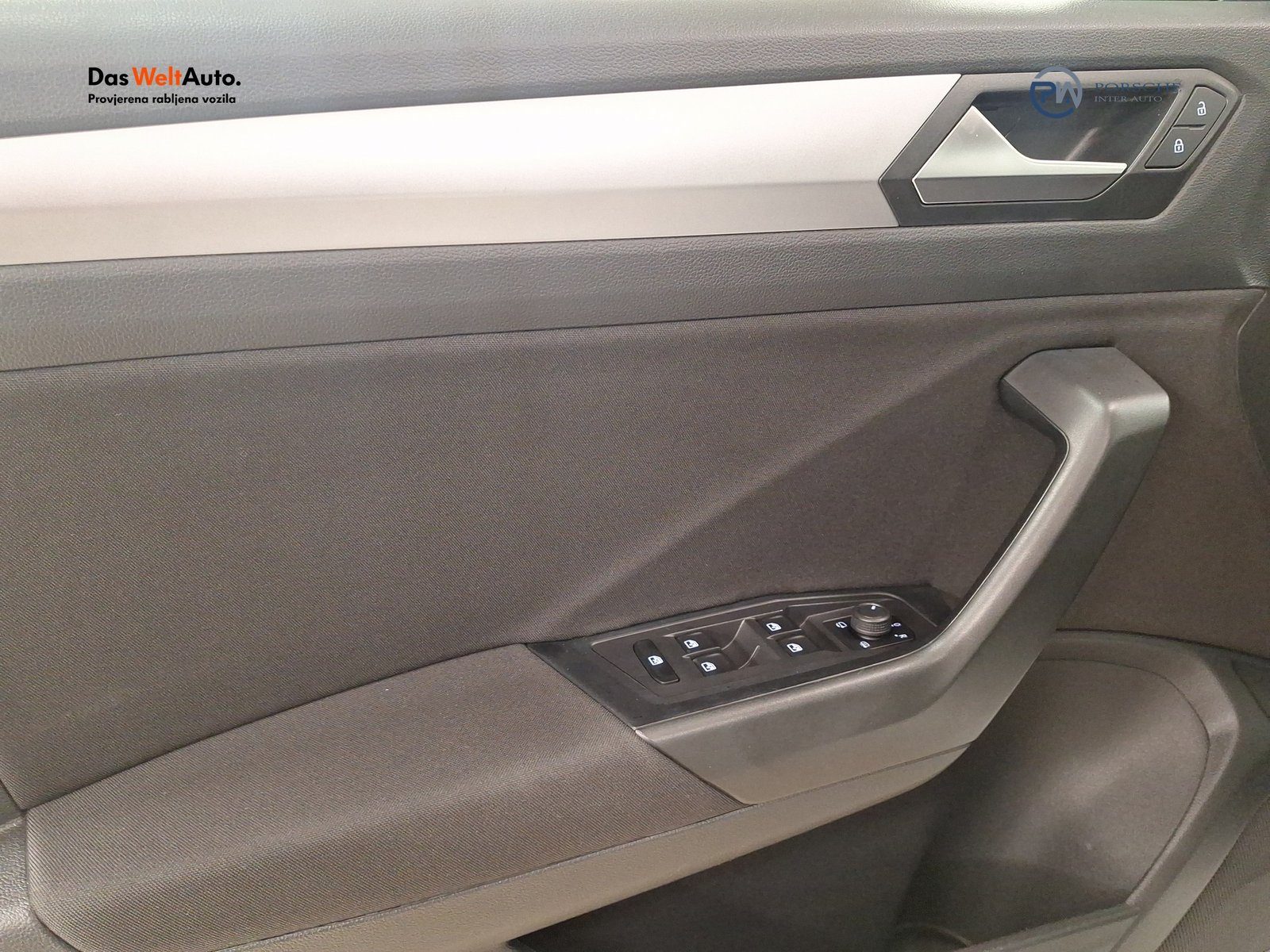 2023 Volkswagen T-Roc — fotografija 9