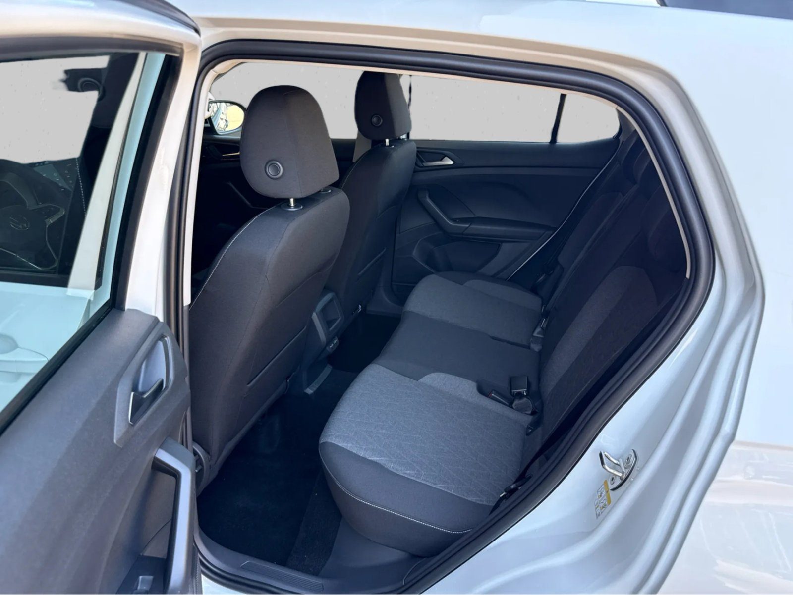 2026 Volkswagen T-Cross — fotografija 12
