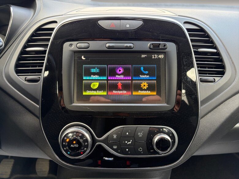 2019 Renault Captur — fotografija 12