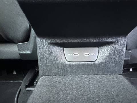 2023 Volkswagen Golf — sličica 22