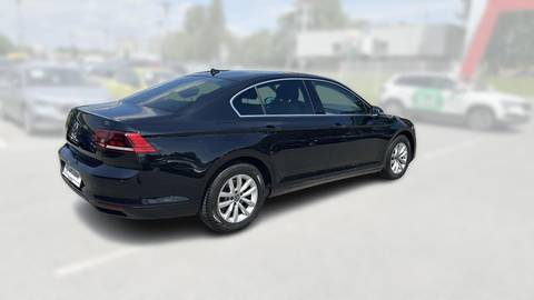 2022 Volkswagen Passat — sličica 7