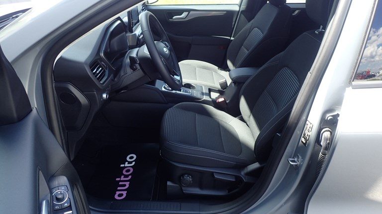 2023 Ford Kuga — fotografija 5