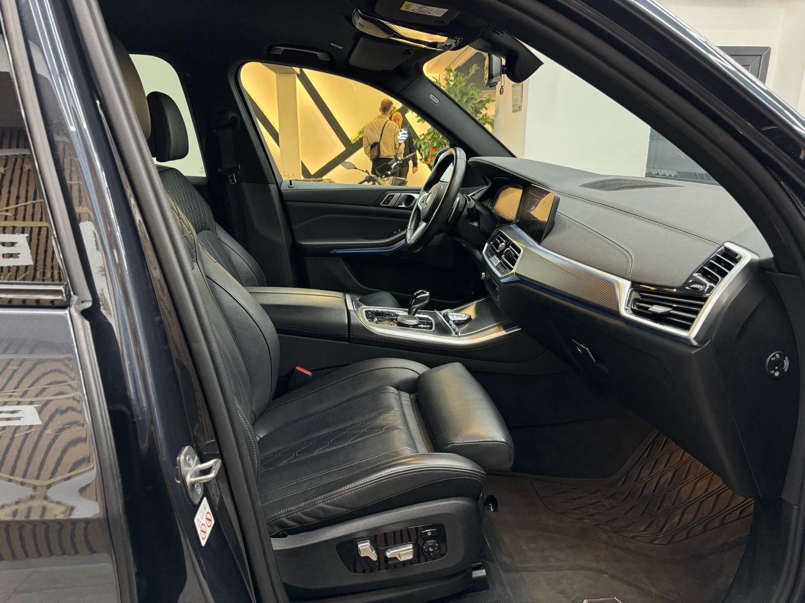 2021 BMW X5 — fotografija 19