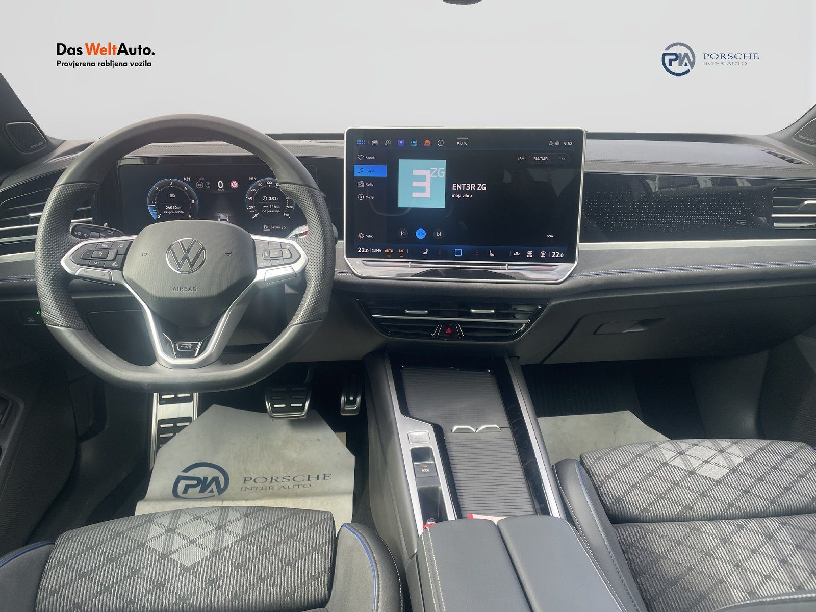 2025 Volkswagen Passat R-Line — fotografija 9