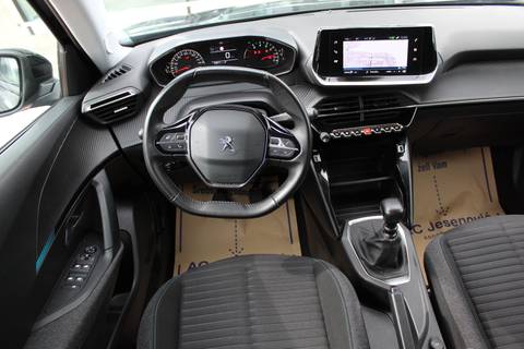 2022 Peugeot 2008 — sličica 10