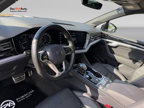 2023 Volkswagen Touareg R-Line — sličica 11