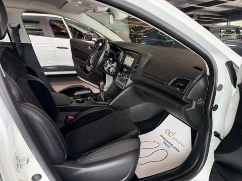 2017 Renault Megane — sličica 21