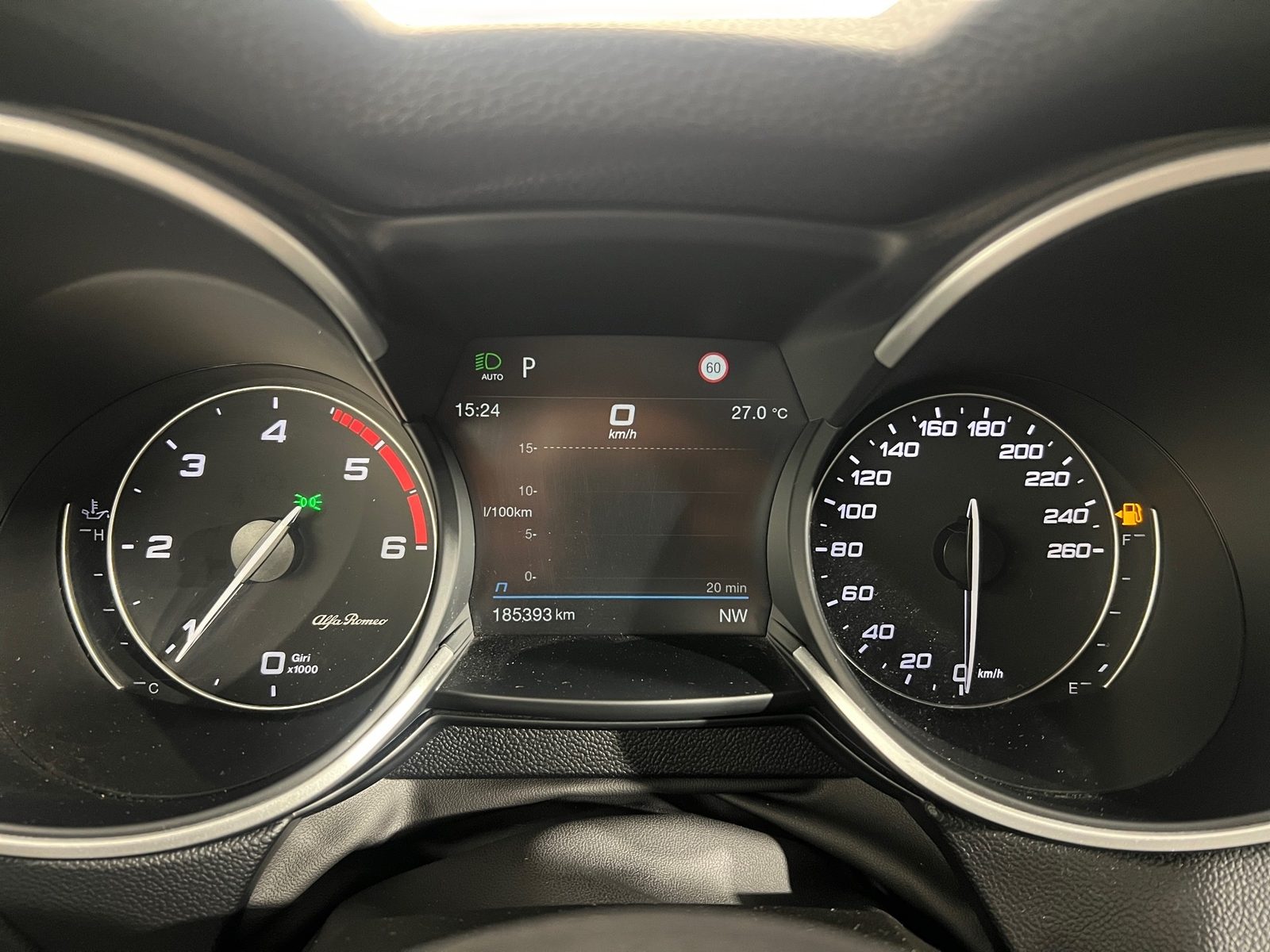 2021 Alfa Romeo Stelvio — fotografija 17