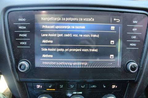 2017 Škoda Octavia — sličica 26