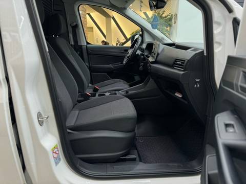 2022 Volkswagen Caddy — sličica 15