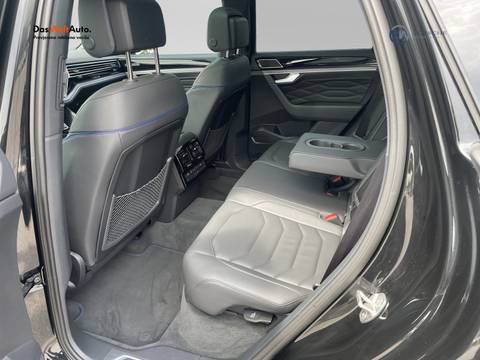 2026 Volkswagen Touareg — sličica 10