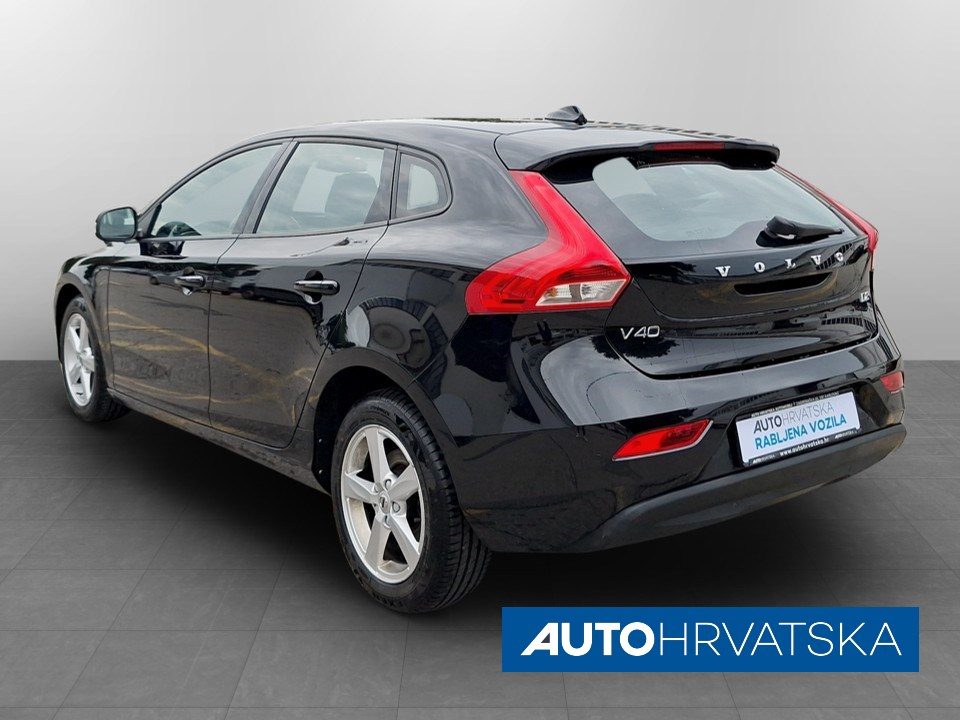 2018 Volvo V40 — fotografija 3