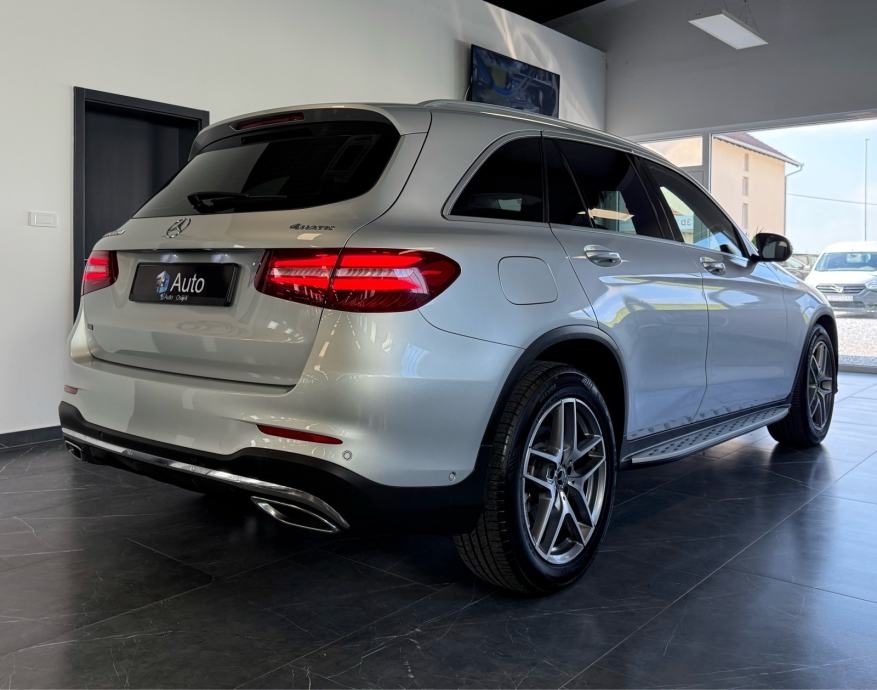 2018 Mercedes-Benz GLC — fotografija 4